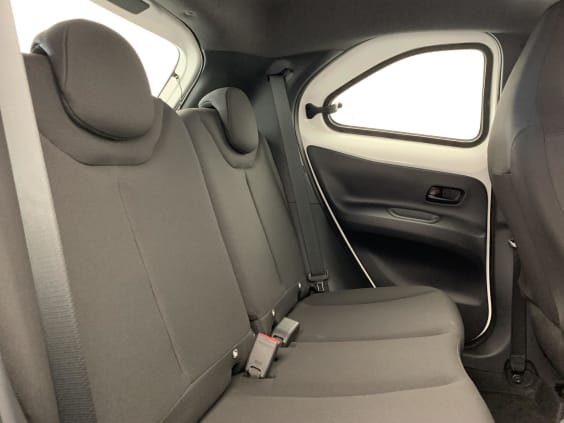 Toyota AYGO X 1.0 VVT-i 72 S-CVT Dynamic Blanc Pur
