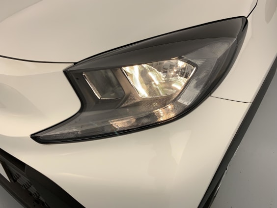 Toyota AYGO X 1.0 VVT-i 72 S-CVT Dynamic Blanc Pur