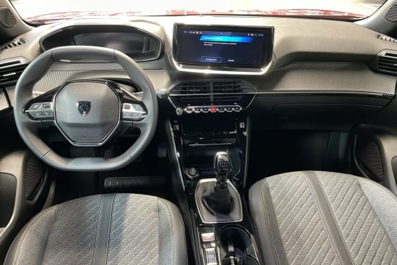 Peugeot 2008 PureTech 100 S&S BVM6 Allure Rouge Elixir