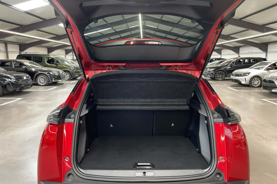 Peugeot 2008 PureTech 100 S&S BVM6 Allure Rouge Elixir