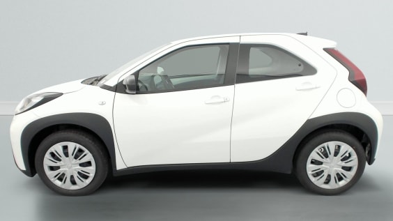 Toyota AYGO X 1.0 VVT-i 72 S-CVT Dynamic Blanc Pur