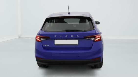 Skoda Fabia Fabia 1.0 TSI 110 ch DSG7 Ambition Bleu Energie