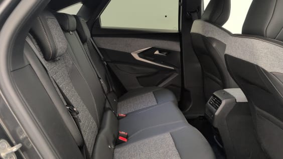 Peugeot 3008 Hybrid 145 e-DCS6 Allure Gris Titane