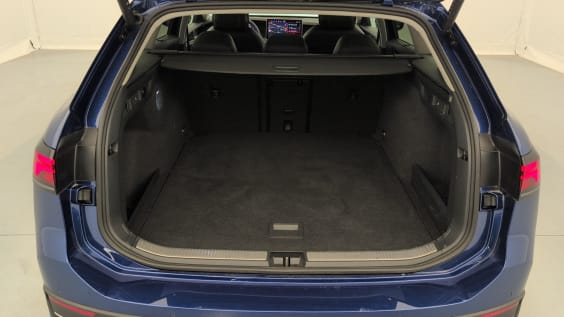 Volkswagen Passat 2.0 TDI EVO SCR 122 DSG7 Life Plus Bleu Récif