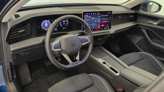 Volkswagen Passat 2.0 TDI EVO SCR 122 DSG7 Life Plus Bleu Récif
