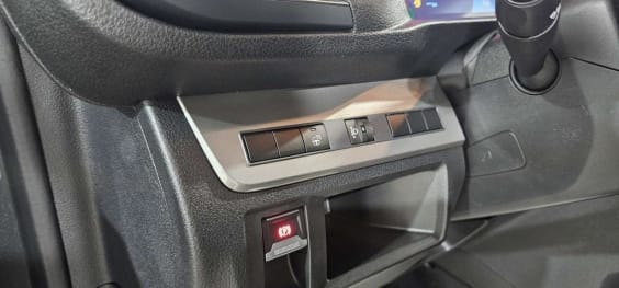 Peugeot Traveller Traveller M Diesel 180 ch Automatique Business Gris Titane