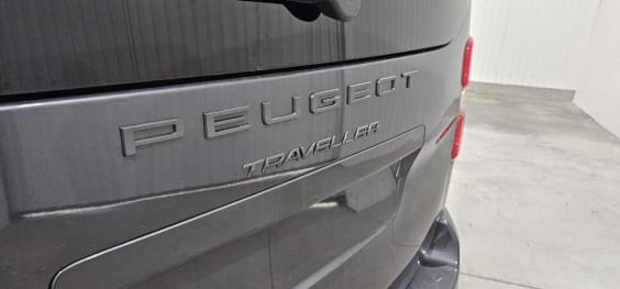 Peugeot Traveller Traveller M Diesel 180 ch Automatique Business Gris Titane