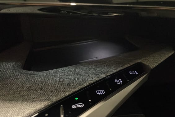 Peugeot 3008 Hybrid 145 e-DCS6 GT Bleu Ingaro / Toit Noir