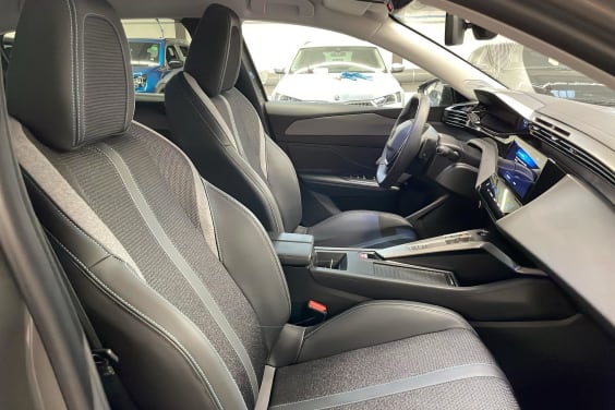 Peugeot 308 Hybrid 145 e-DCS6 Allure Gris Selenium