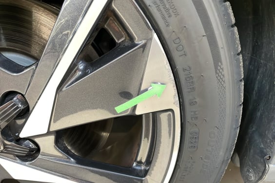 Peugeot 308 Hybrid 145 e-DCS6 Allure Gris Selenium