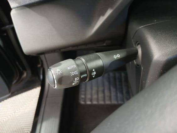 Peugeot 408 Allure Hybrid 145 ch e-DCS6 Noir