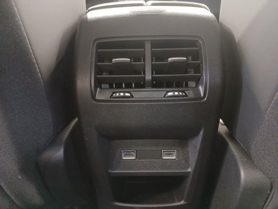 Peugeot 408 Allure Hybrid 145 ch e-DCS6 Noir