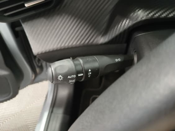 Peugeot 208 STYLE 100 CH BVM6 Gris