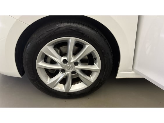 Opel Corsa 1.2 Turbo 100 ch BVM6 Elegance Business Blanc
