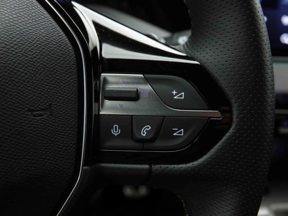 Peugeot 408 PHEV 225 Bleu