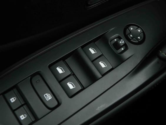 Peugeot 408 PHEV 225 Bleu