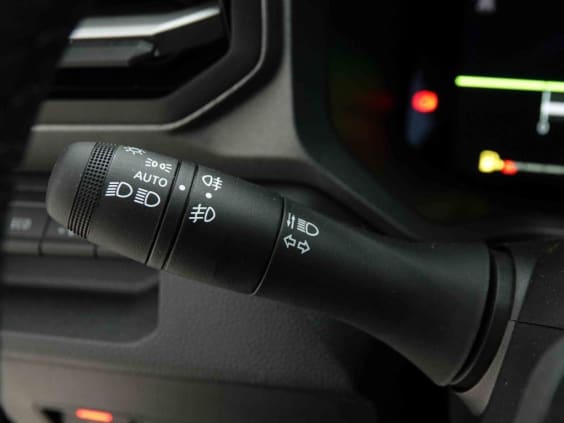 Dacia BIGSTER 1.2 TCE 140 MHEV JOURNEY Noir