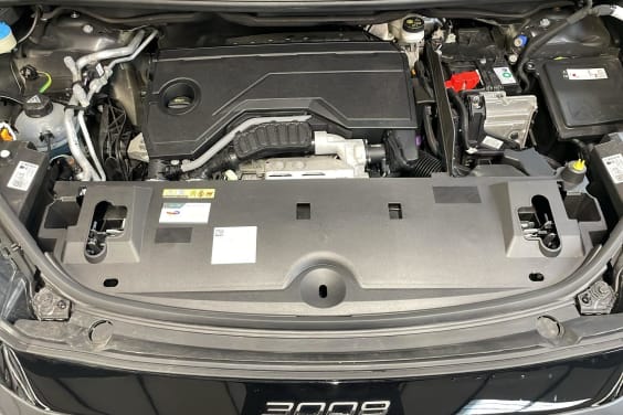 Peugeot 3008 Hybrid 145 e-DCS6 Allure Gris Titane