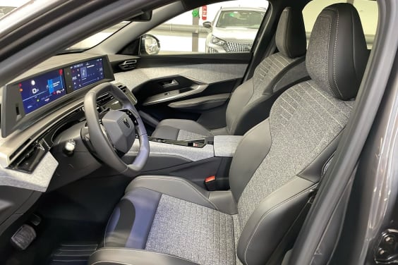 Peugeot 3008 Hybrid 145 e-DCS6 Allure Gris Titane