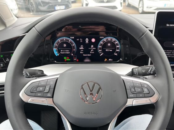 Volkswagen GOLF VIII 1.5 etsi evo2 116 life dsg7 Bleu Glacier