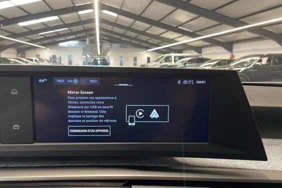 Peugeot 3008 Hybrid 145 e-DCS6 Allure Blanc Okenite