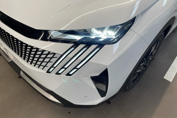 Peugeot 3008 Hybrid 145 e-DCS6 Allure Blanc Okenite