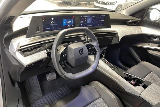 Peugeot 3008 Hybrid 145 e-DCS6 Allure Blanc Okenite