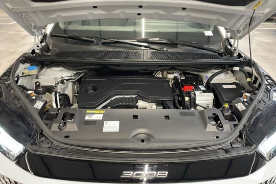 Peugeot 3008 Hybrid 145 e-DCS6 Allure Blanc Okenite
