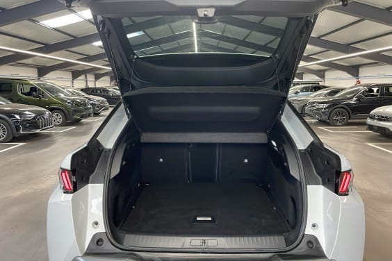 Peugeot 3008 Hybrid 145 e-DCS6 Allure Blanc Okenite