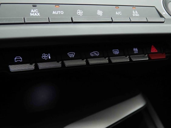 Peugeot 408 PHEV 225 ALLURE Noir