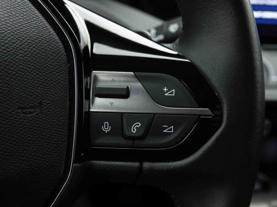 Peugeot 408 PHEV 225 ALLURE Noir