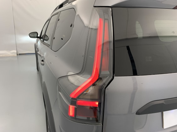 Dacia JOGGER Nouveau TCE 110 7 PL EXTREME Gris Schiste