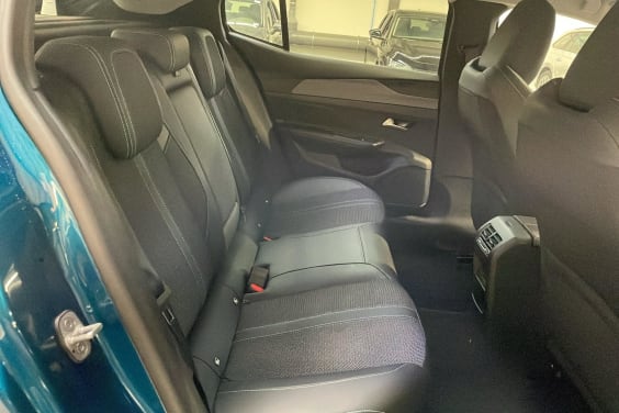 Peugeot 408 Hybrid 145 e-DCS6 Allure Bleu Obsession