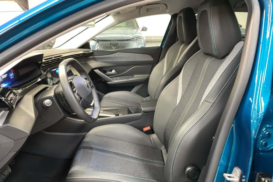 Peugeot 408 Hybrid 145 e-DCS6 Allure Bleu Obsession
