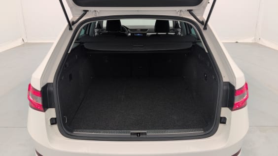 Skoda Superb Combi 1.4 TSI PHEV 218 CH DSG6 BUSINESS Blanc Cristal