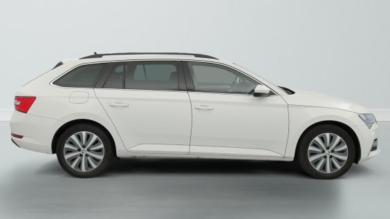 Skoda Superb Combi 1.4 TSI PHEV 218 CH DSG6 BUSINESS Blanc Cristal