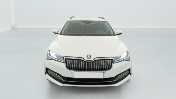 Skoda Superb Combi 1.4 TSI PHEV 218 CH DSG6 BUSINESS Blanc Cristal