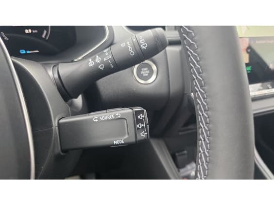 Renault CAPTUR 1.8 E-Tech Hybride 160 BVA Techno Noir Etoile