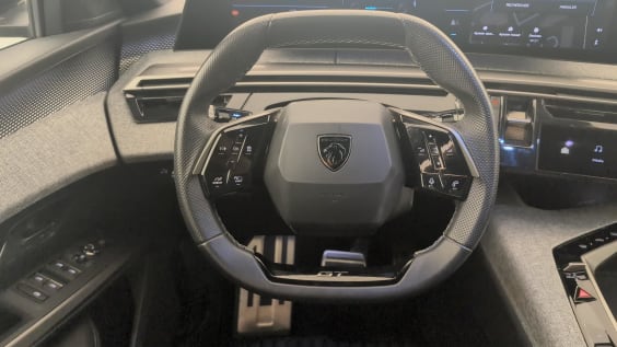 Peugeot 3008 Hybrid 145 e-DCS6 GT Noir Perla Nera