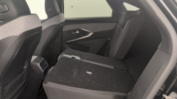 Peugeot 3008 Hybrid 145 e-DCS6 GT Noir Perla Nera