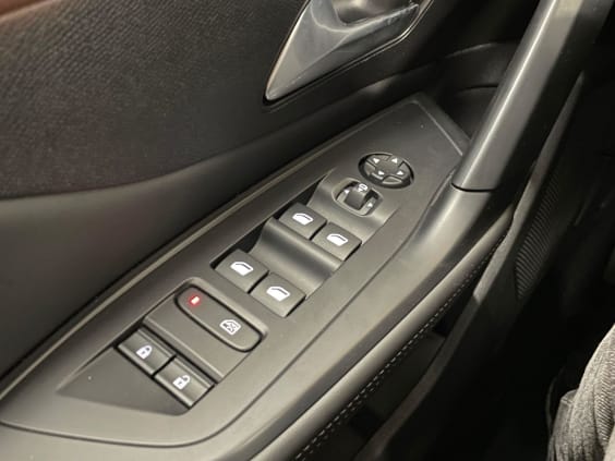Peugeot 308 SW BlueHDi 130ch S&S EAT8 Allure Noir