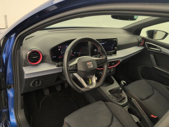 Seat IBIZA 1.0 TSI 95 ch S/S BVM5 FR Bleu Saphir