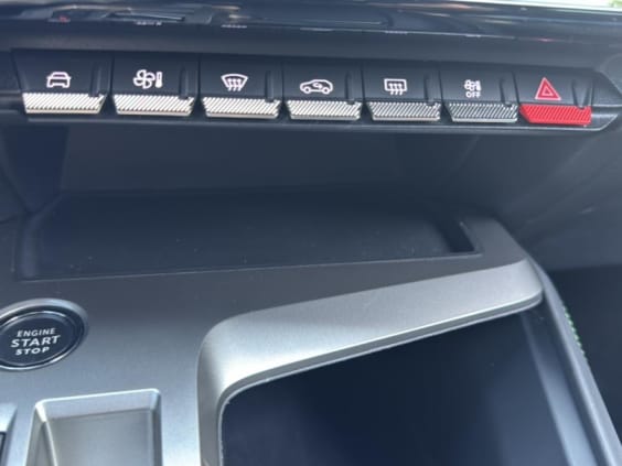 Peugeot 308 1.2 hybrid 145 gt e-dcs6 Gris