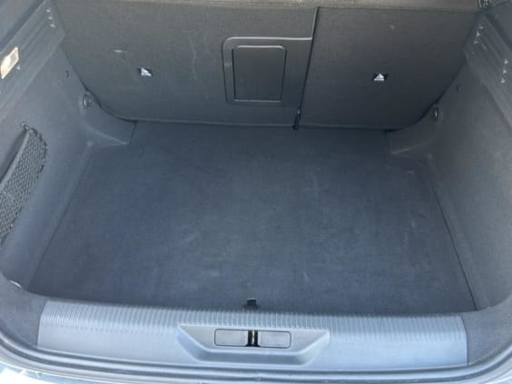 Peugeot 308 1.2 hybrid 145 gt e-dcs6 Gris