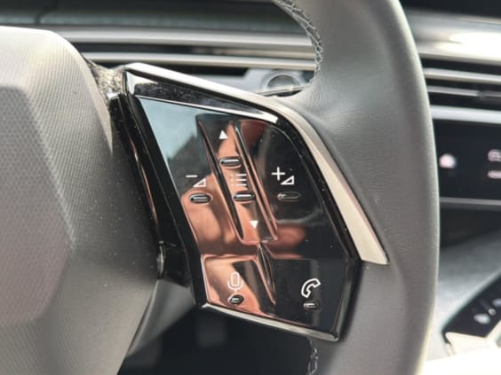 Peugeot 5008 Hybrid 145 allure e-dcs6 gris artense