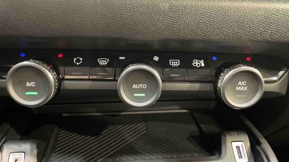 Citroën C4 Hybride 145ch Edcs-6 MAX Noir