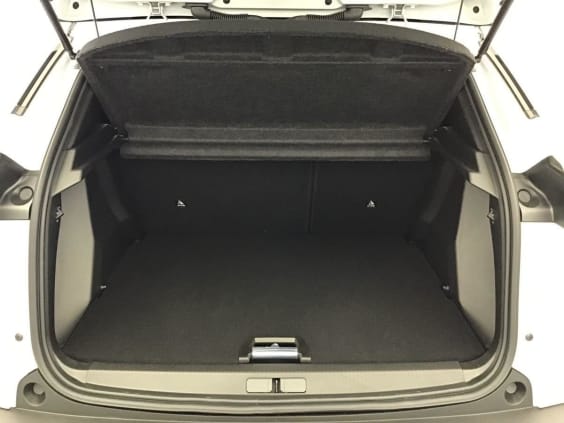 Peugeot 2008 GT Hybrid 145 hp e-DSC6 Blanc Okenite