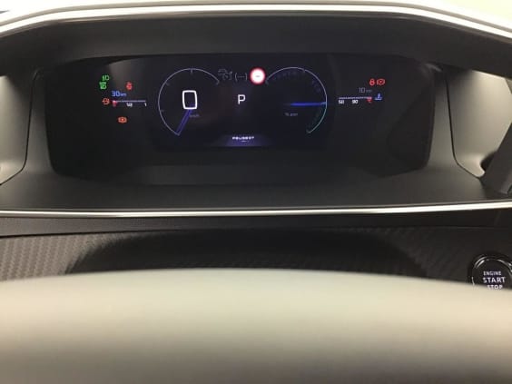 Peugeot 2008 GT Hybrid 145 hp e-DSC6 Blanc Okenite