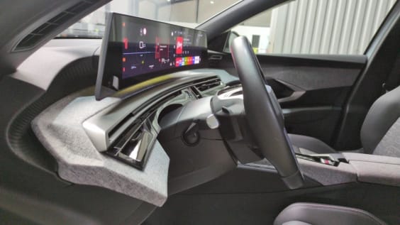 Peugeot 3008 Hybrid 145 e-DCS6 Allure Blanc Okenite