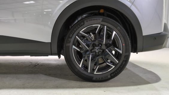 Peugeot 5008 Hybrid 145 gt e-dcs6 Gris Artense / Toit Noir